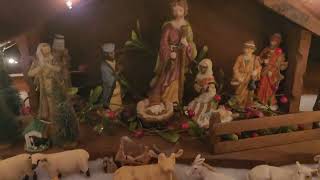 A walk through showing my Christmas decorations. 