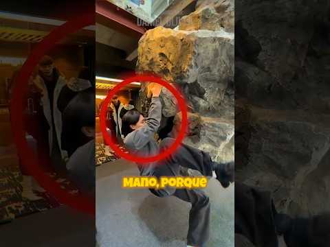 Para ENTRAR Na LOJA Você DEVE ESCALAR Essa PEDRA!