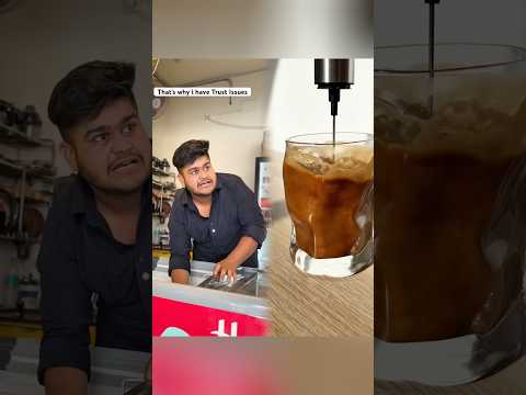 Meri bhi favourite hai #ytshorts #comedy #funny #fun #foodie #icecream #summers #dukaan #friends