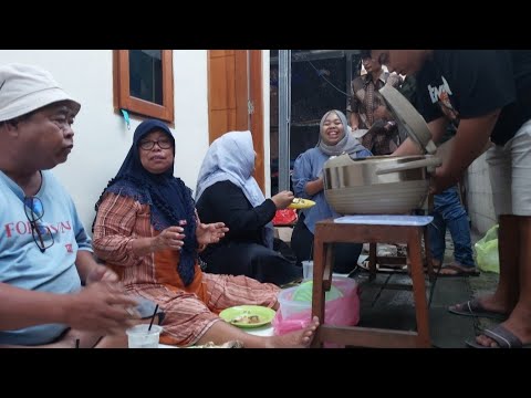 Akhirnya Makan Bersama Anak Emak Di Tempat Kost Mbak Manda