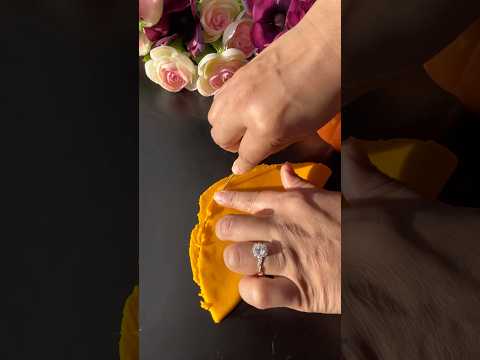 সুচ দিয়ে রুটি গোল।  #সুচ  #রুটি  #foryouシ #ভাইরালভিডিওシ#tortilla