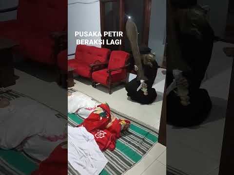PUSAKA PETIR LAGI NGOBATIN PASIEN RIL HIHIHI @MarcelRadhival