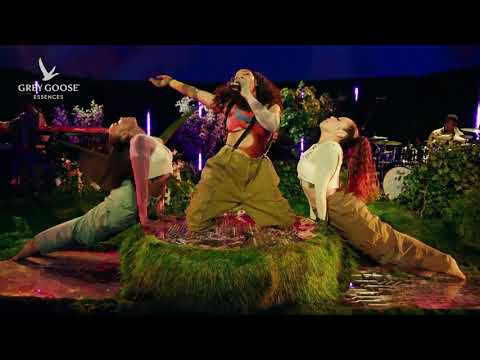 SZA - doves in the wind (live in bloom)