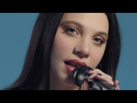 Valen Madanes - Demasiado Amor (Video Oficial)