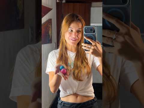 QUAL É A MELHOR YOUTUBER ?? ANNINHA VS EMILY VICK !! 🤔 #shorts