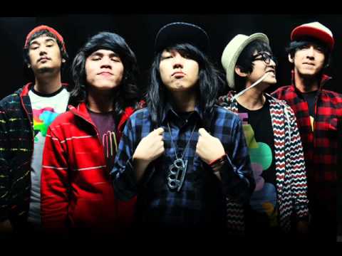 Pee Wee Gaskins - Berdiri Terinjak Lyrics