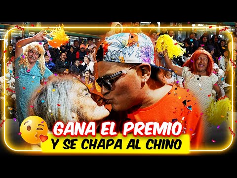 ABUELITA GANA PREMIO Y SE CHAPA AL CHINO 🤣