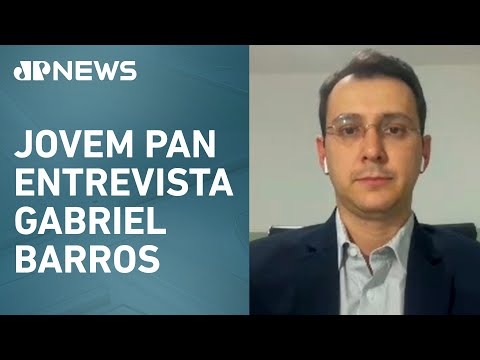 Dólar sobe com incertezas do governo federal sobre corte de gastos; economista analisa