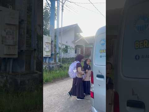 SELAMAT HARI RABU DAN HARI INI SANGAT CERAH #shorts #sekolah #shortsfeed #car