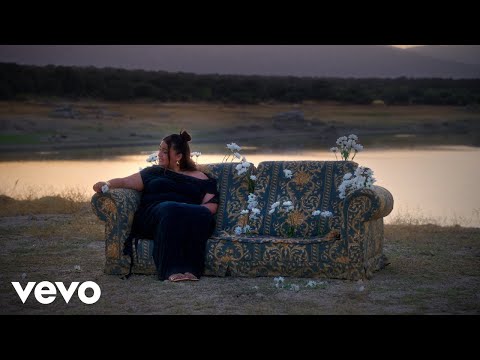 Bea Fern&#225;ndez - Margaritas En Tu Pelo (Video Oficial)