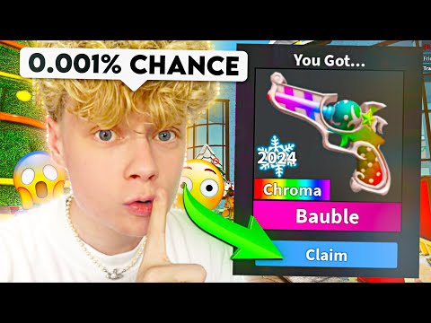 PLAYING WITH THE RAREST CHRISTMAS WEAPON IN MM2 😱 (Murder Mystery 2)