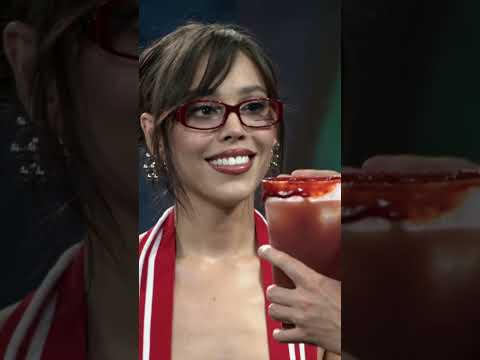Broncano prueba la michelada de Danna #LaResistencia #shorts