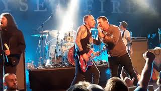 Boysetsfire: Empire  & Allstar Jam THE BOUNCING SOULS True Believers.
