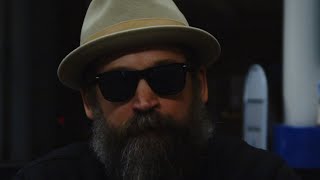 Boxningsprofilen och skådespelaren avslöjar maktspelet inom svensk proffsboxning 