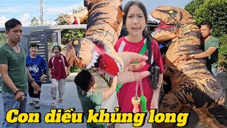 Con diều khủng long và những video vui nhộn
