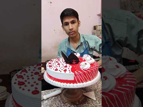 Strawberry 2k beautiful cake 🤤 with #ankitchef #ankitcakes #viral #shots #trending #popular #cake🎂🍫
