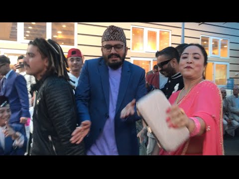 Panchaibajaa naacha baalen bhatbhate karuna paade kakroch