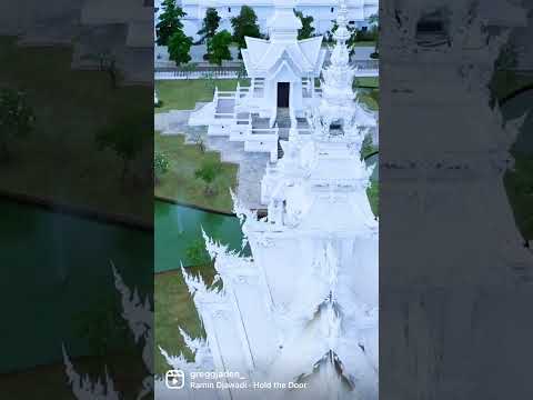 Permission granted to fly this incredible White Temple in Chang Rai #thailand  #dji #bangkok