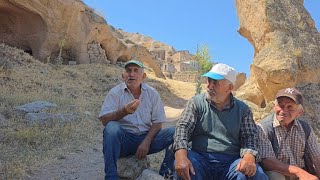 Bu Köyde Her Taşın Bir Hikayesi Var! Amcalar Geçmişi Anlattı