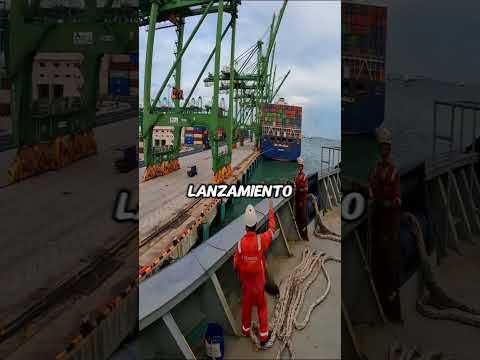 ¿Por qué los barcos lanzan una cuerda antes de atracar?