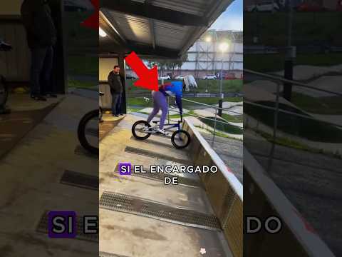 ¡Cuando un silbato falso lo arruina todo!#facts #amazingfacts #shorts