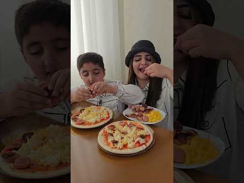 بریم پیتزا شانسی درست کنیم #پیتزا #pizza #foodchallange #شانس