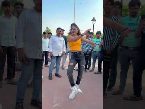 Abhi maza ayega na biddu..🤪🤣🤣