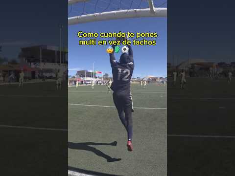 Se me olvidaron los tachos 😪🧤⚽️ #ArqueroPro #futbol #soccer #meme #goalkeeper #revepro