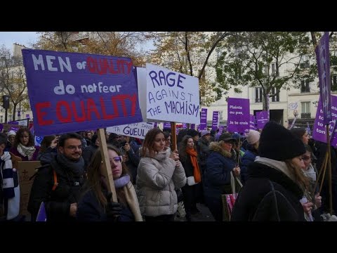 Μαζικές διαδηλώσεις σε Γαλλία και Ιταλία για τη βία κατά των γυναικών