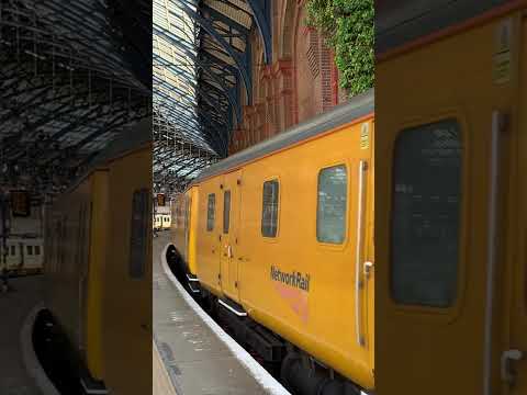 Class 73 Departs Brighton on 1Q75 #shorts #train #trainspoting #railway