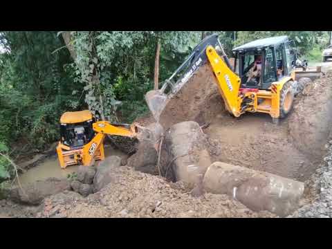 jcb 3DX supar jcb escorts for working to pwd road #backloder #backhoes #roadplanet