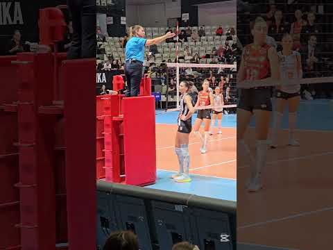 Saliha Şahin Kırmızı Kart Gördü. Hakemler Berbat Bir Maç Yönetti #volleyball #voleybol