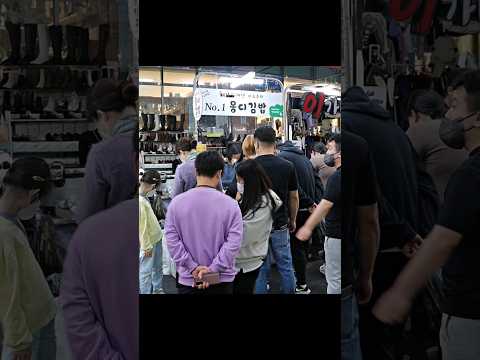 살다 살다 이렇게 잘되는 김밥집 처음 봅니다! 시장 골목 마비되도록 줄서서 사가는 곳 Korean street food