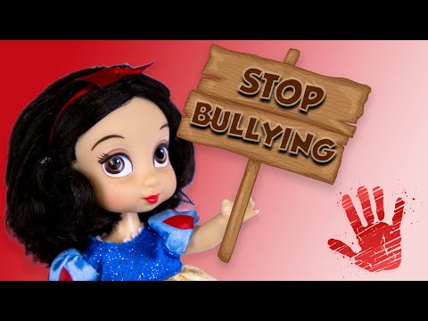 👑🛡️ The Juniors Save Snow White from Bullying | Disney Princesses 🌟💪