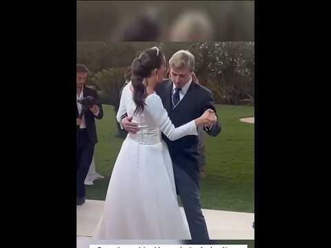 💞BODA CAYETANO MARTÍNEZ Y BÁRBARA MIRJAN BAILAN CON HIJOS GENOVEVA CASANOVA  #ultimahora #noticias