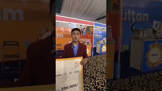 حافظ آباد کے احتشام طارق خوش ہے جشن اسٹیم میں کامیابی پر انہیں مریم نواز کی طرف سے 2 لاکھ کا انعام