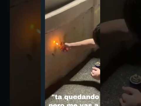 😡Chico IGNORA a la POLICÍA y pinta un grafiti en la pared.