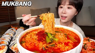 (브이로그 있뜸🩷) 휴일에 남편과 실컷 먹고 마시고 해장으로 더핫열라면 먹방!!!+참치김밥, 치즈김밥💯  Spicy ramyun, Gimbap MUKBANG