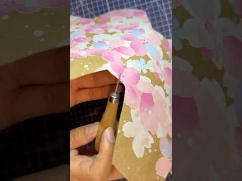 スタバの紙袋が捨てられなかったから切り抜いて作ってみました？！#shorts #diy #ハンドメイド #starbucks #handmade #スタバ