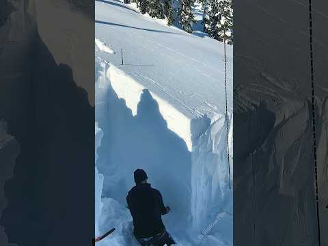 The happiness after snowstorm #satisfyling #asmr #ice #snow #fyp #oddlysatisfying
