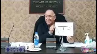 میکروب شناس ایرانی از چگونگی ساخت ویروس کرونا می گوید.