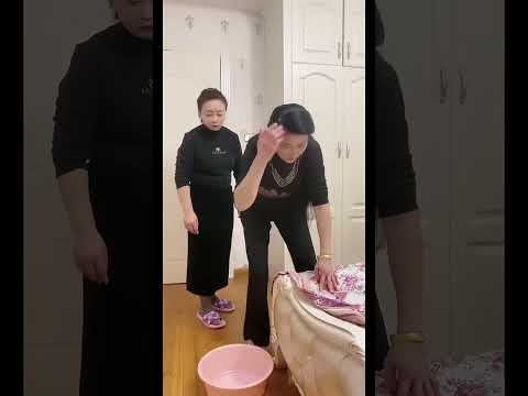 Kind woman help #motivation #positivevibes #lnspiration