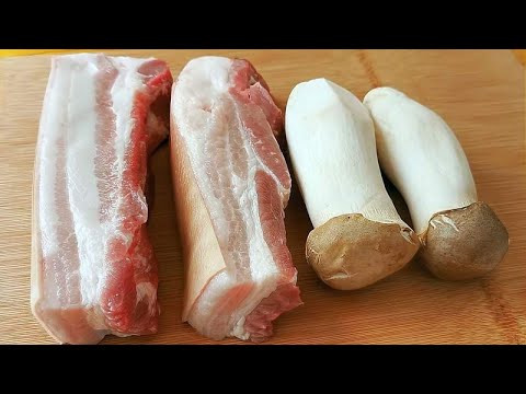 五花肉不再红烧了，加2个杏鲍菇，不加水不加油，上桌瞬间被扫光