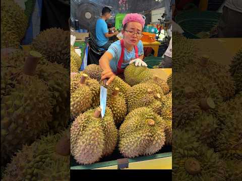 Amazing Fruit! Thai Giant Durian - Fruit Cutting Skills