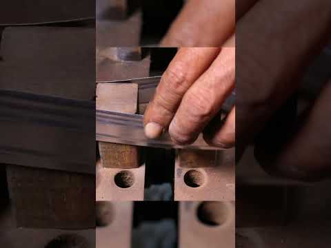 Manufacturing wall paint brush