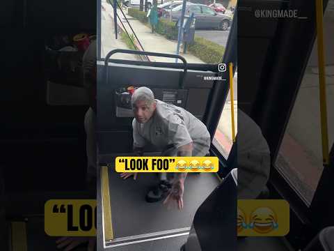 “LOOK FOO” 😂😂 #ese #youtubeshortsviral #crazymoments
