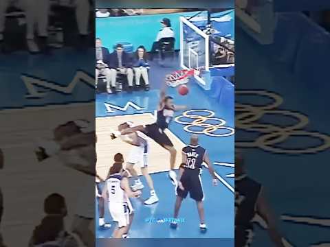Vince Carter’s insane dunk 🤯