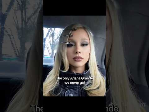Queen #arianagrande #viral #<strong>fashion</strong>