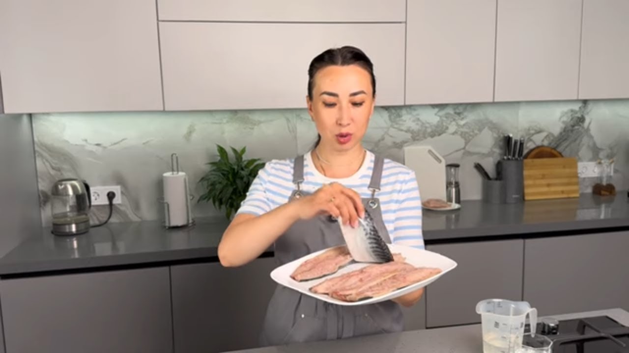 Готовлю целый таз! Съедается за раз! Проще, вкуснее рецепта скумбрии не встречала! Скумбрия Та самая