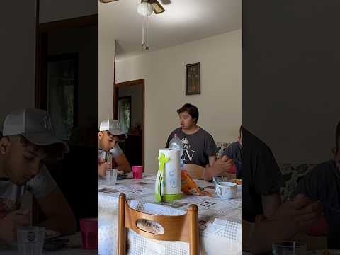 LO SGUARDO!!😂😂